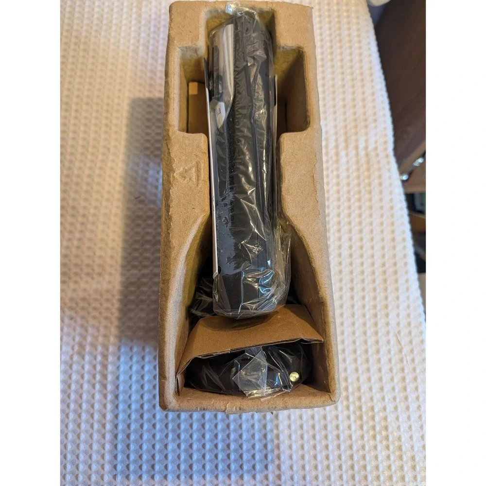 Emerson Electric Wine Bottle Opener with Foil Cutter in Black B060 Cordless NEW